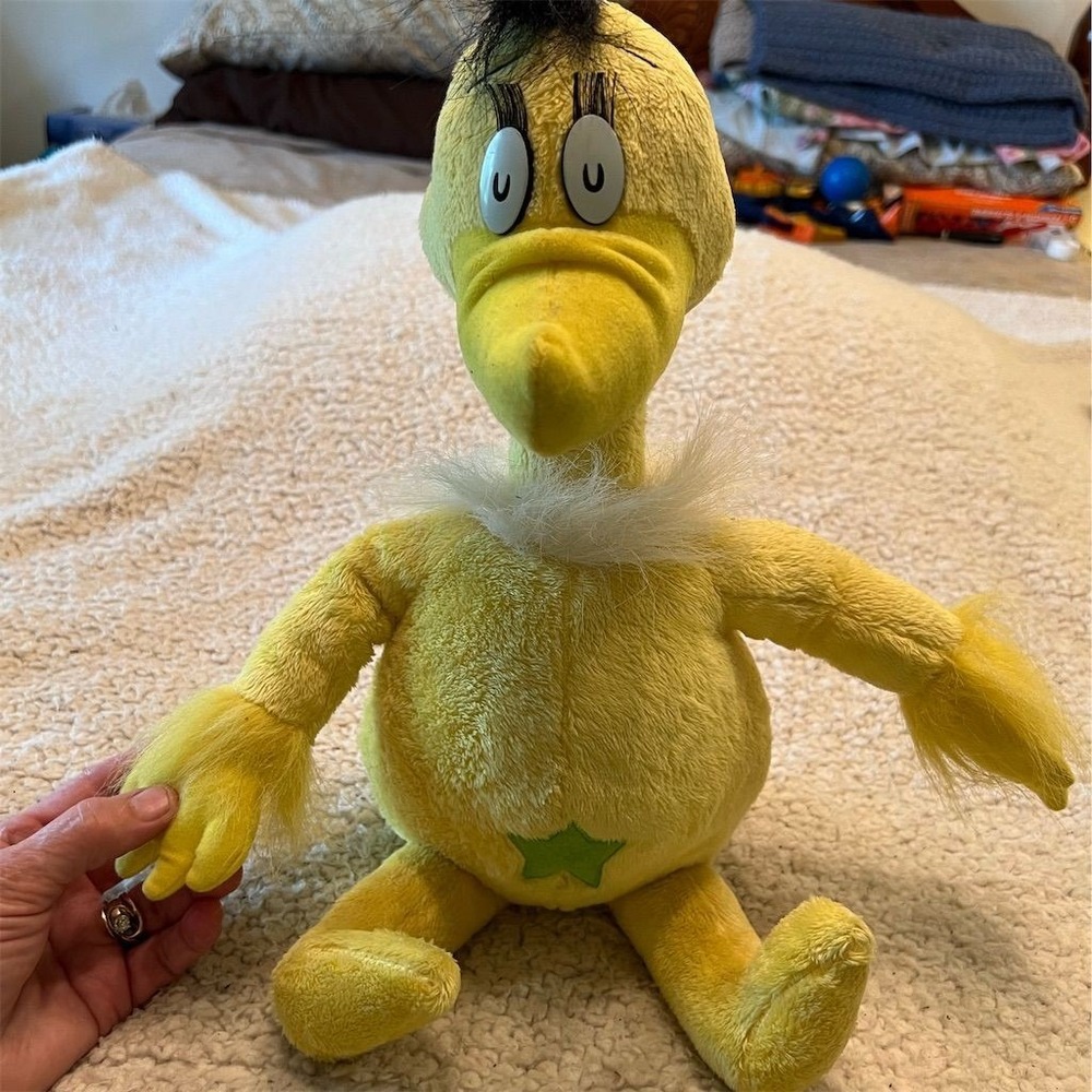 Dr. Seuss Sneetch Plush Toy Yellow with Green Star Medium 14-24 in Kohl's cares